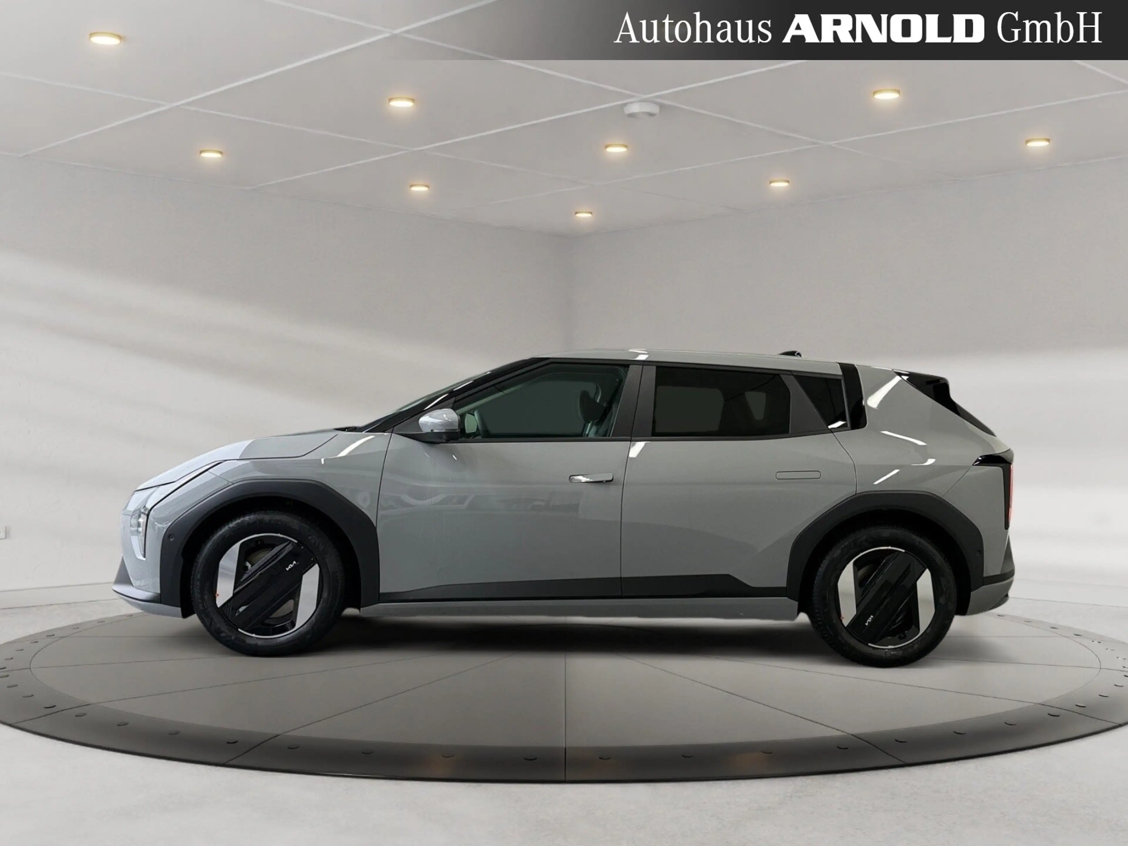 Kia EV4 EV4 81,4 kWh EARTH WP el-Klappe LED 360° Navi ! — photo 2