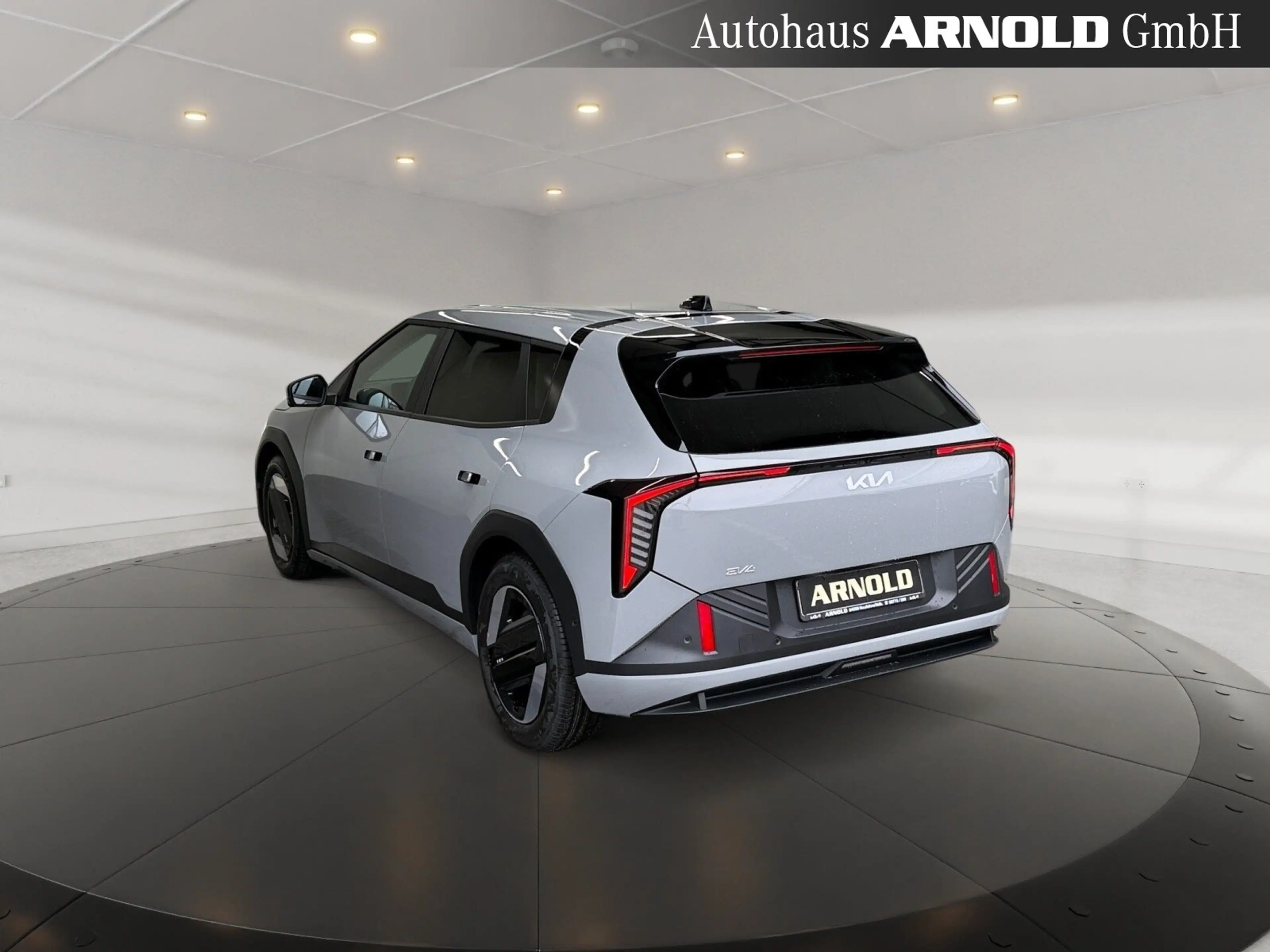 Kia EV4 EV4 81,4 kWh EARTH WP el-Klappe LED 360° Navi ! — photo 3