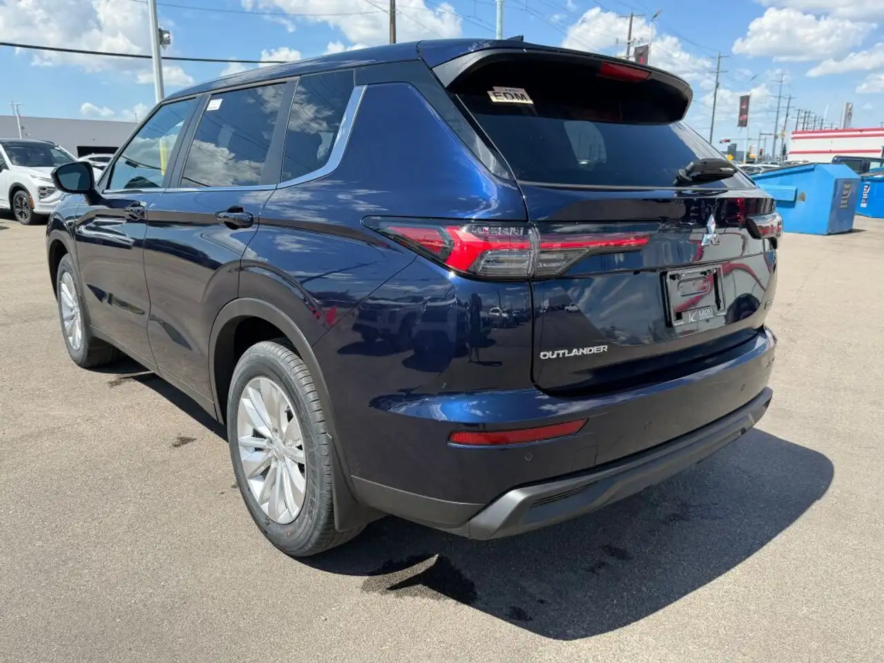 Mitsubishi Outlander снимка Mitsubishi Outlander