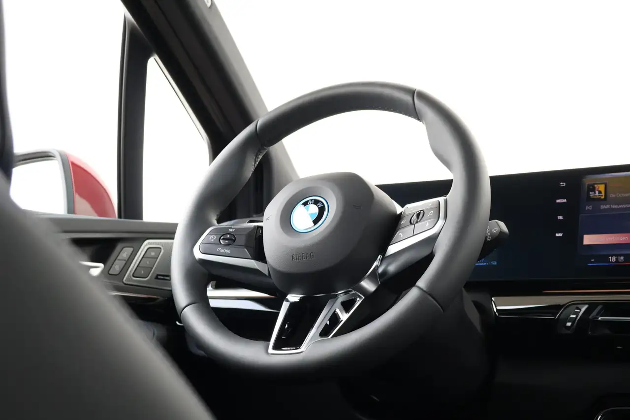 BMW 2 Series 2026 — фото 13