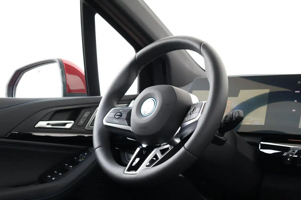 BMW 2 Series 2026 — фото 11