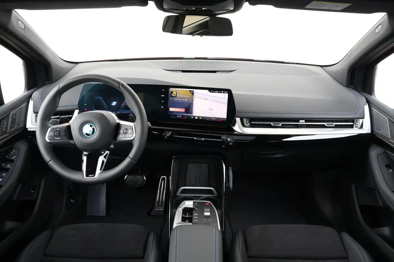 BMW 2 Series 2026 — фото 12