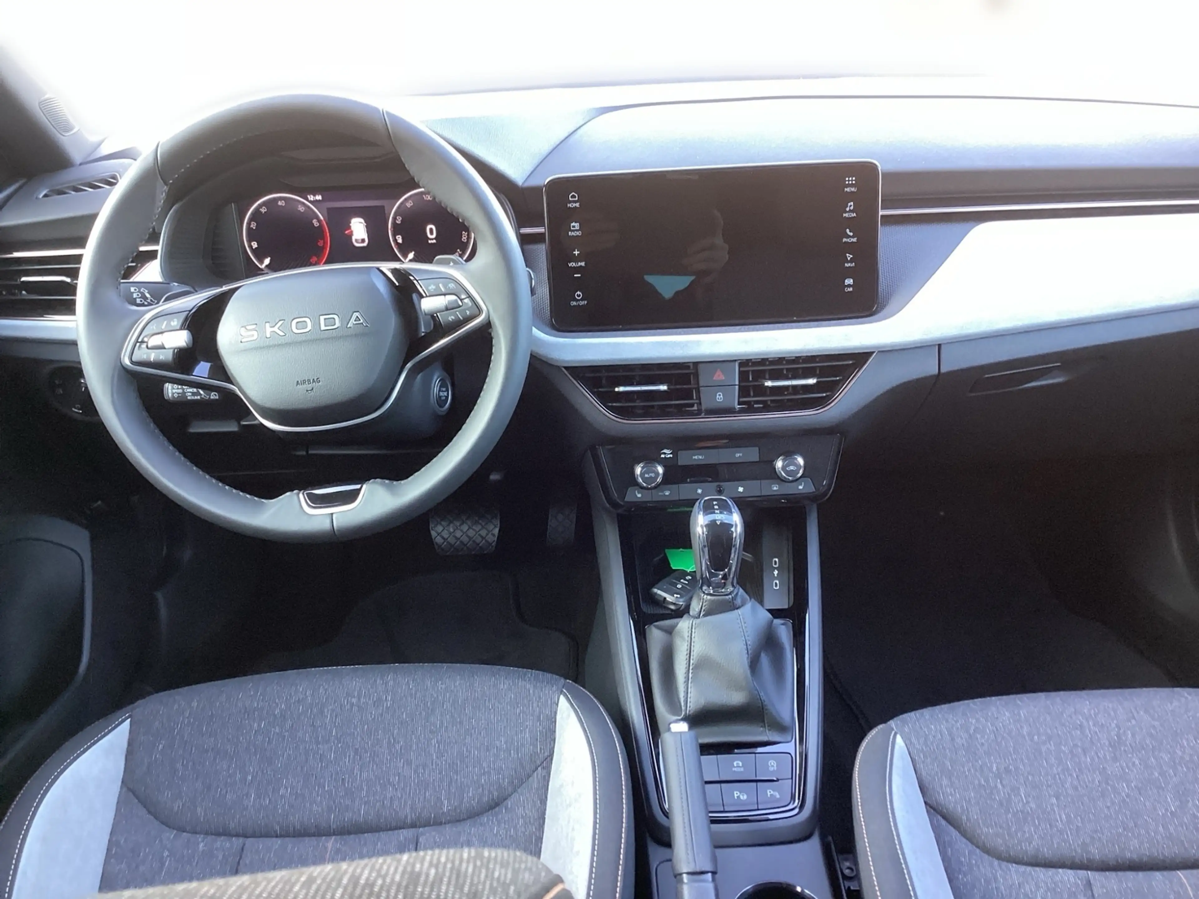 Skoda Scala 1,5 TSI DSG Tour  Emotion*AHK*Komfort*Assist*Info — photo 10