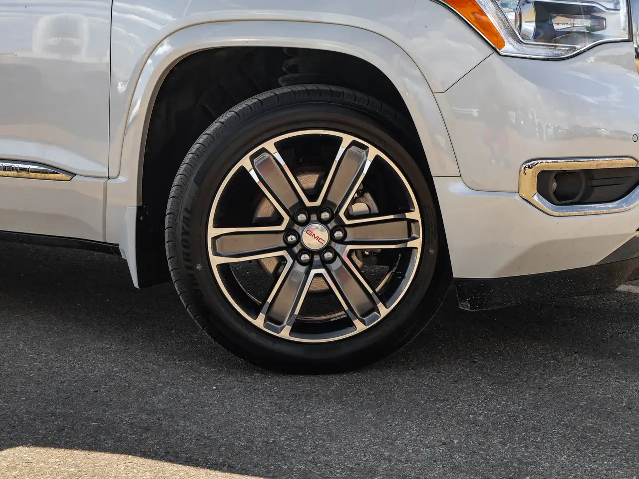 GMC Acadia fotografie GMC Acadia