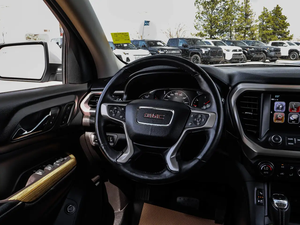 GMC Acadia fotografie GMC Acadia