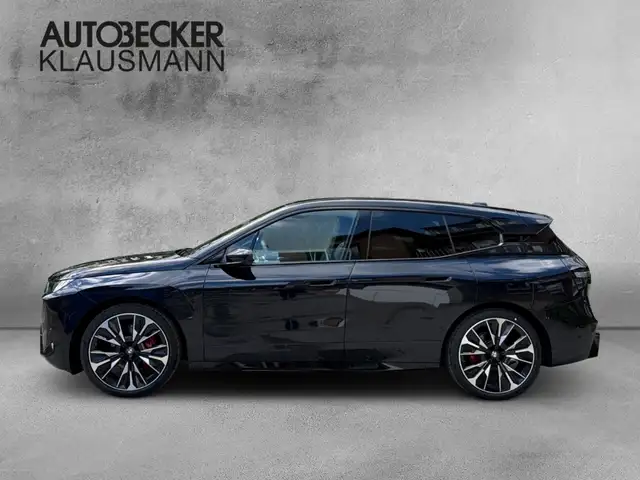 BMW Ix view 3