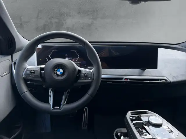 BMW Ix view 10