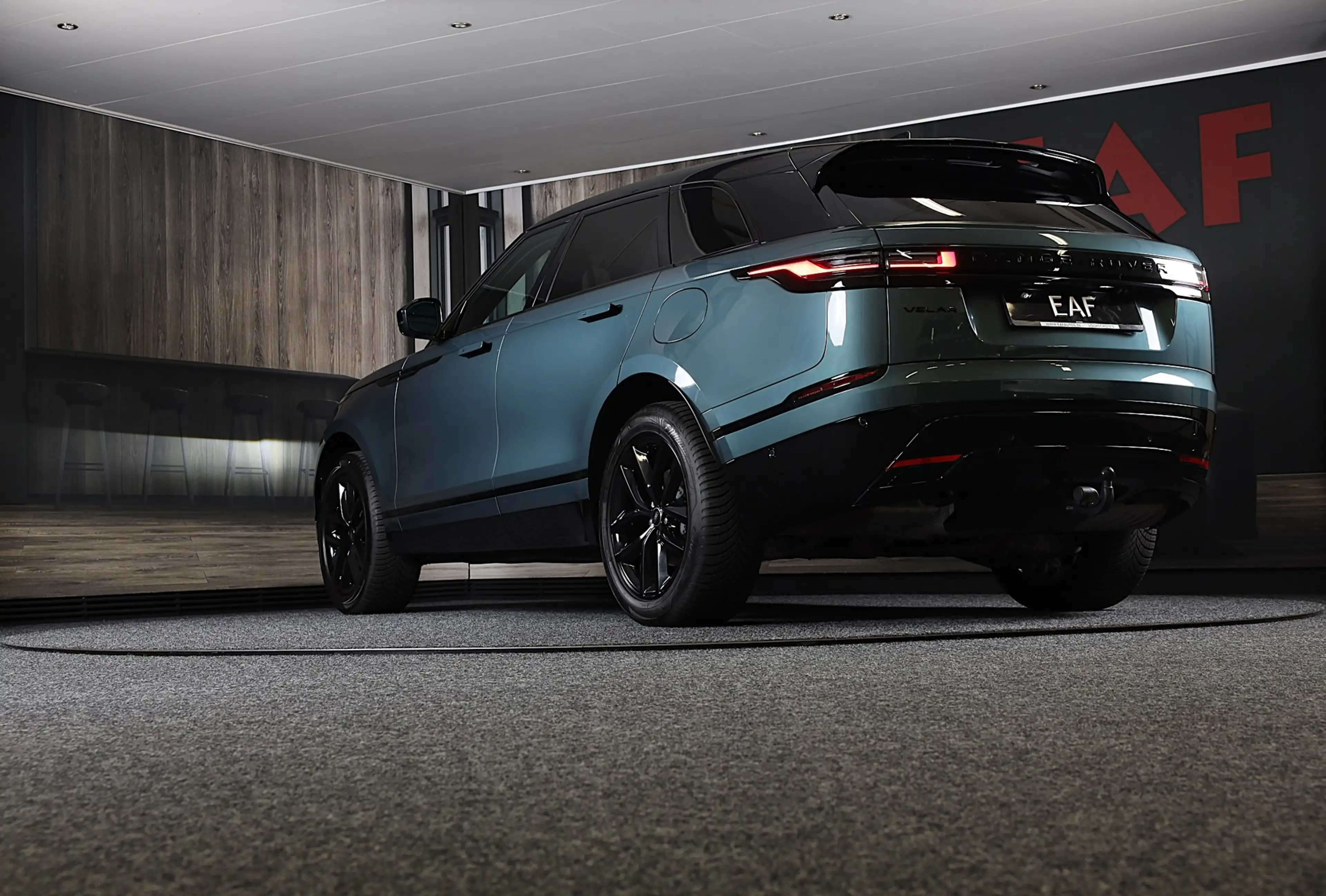 Land Rover Range Rover Velar 2.0 P400e Edition / Head Up / 360 Camera / Two Ton — photo 3