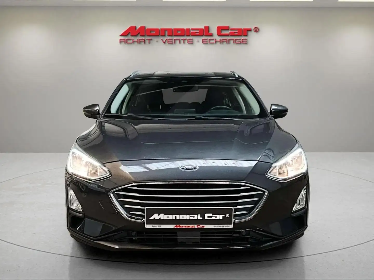 Ford Focus 1.0 EcoBoost Cool&Connect Grijs - 2