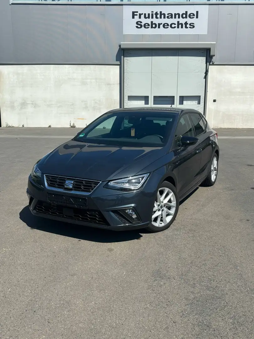 SEAT Ibiza ST 1.4 TSI DSG FR - 1