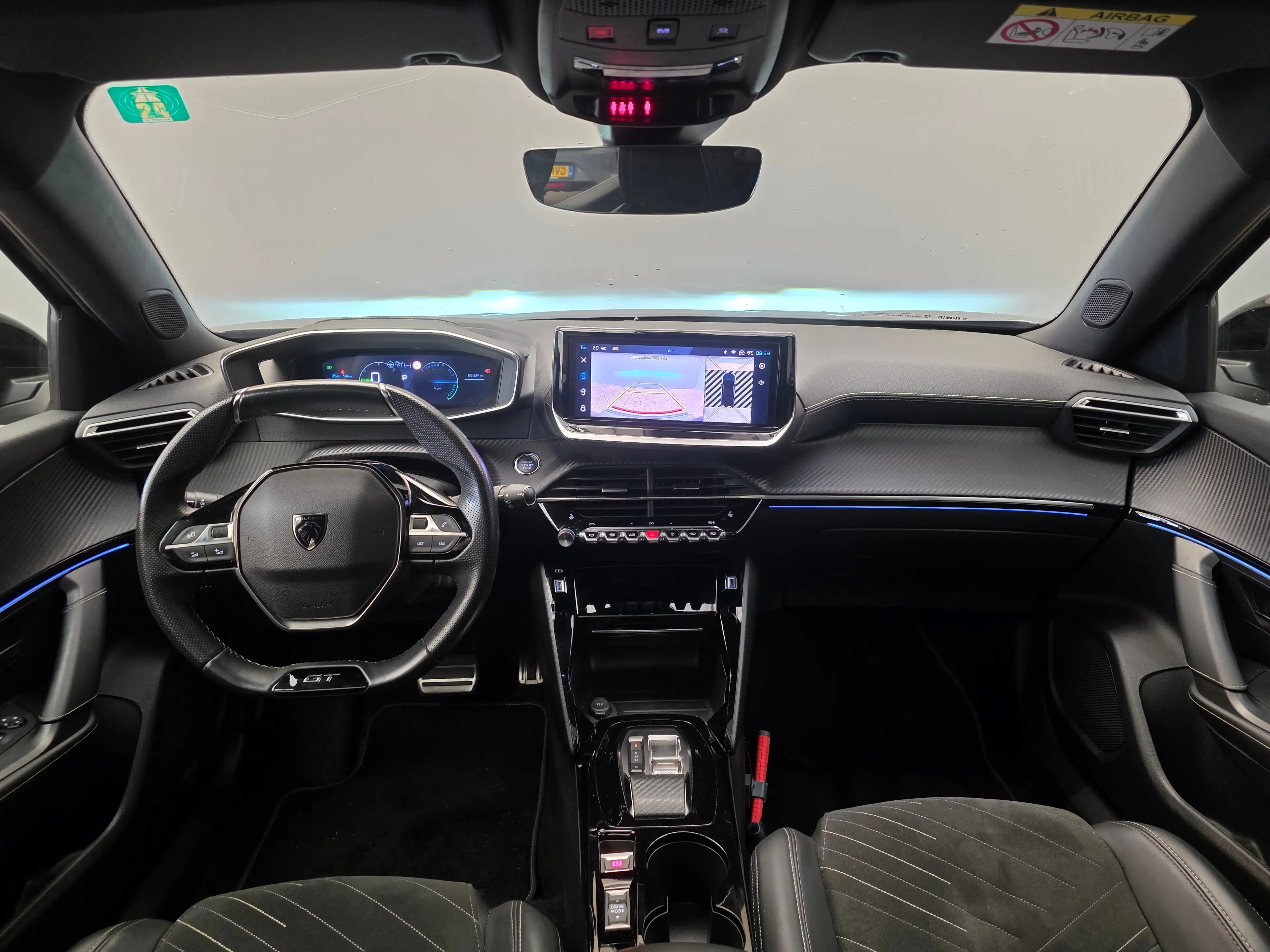 Peugeot e-2008 EV GT 54 kWh Panorama Dak | Camera Rondom | Alcant — photo 15