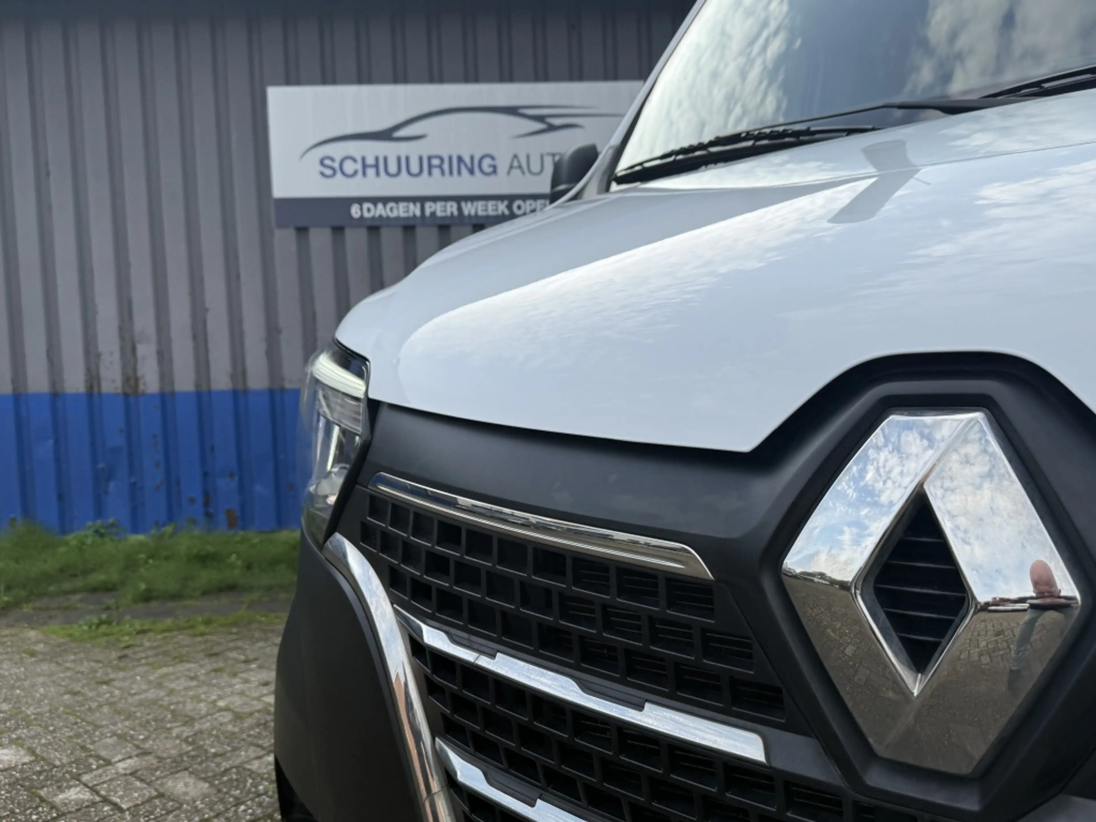 Renault Master T35 2.3dCi L2H2 W.E. — photo 5