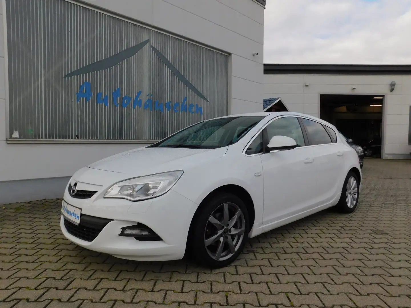 Opel Astra 1.4 Design Edition Klima/LMF/Tempomat/M+S Weiß - 1
