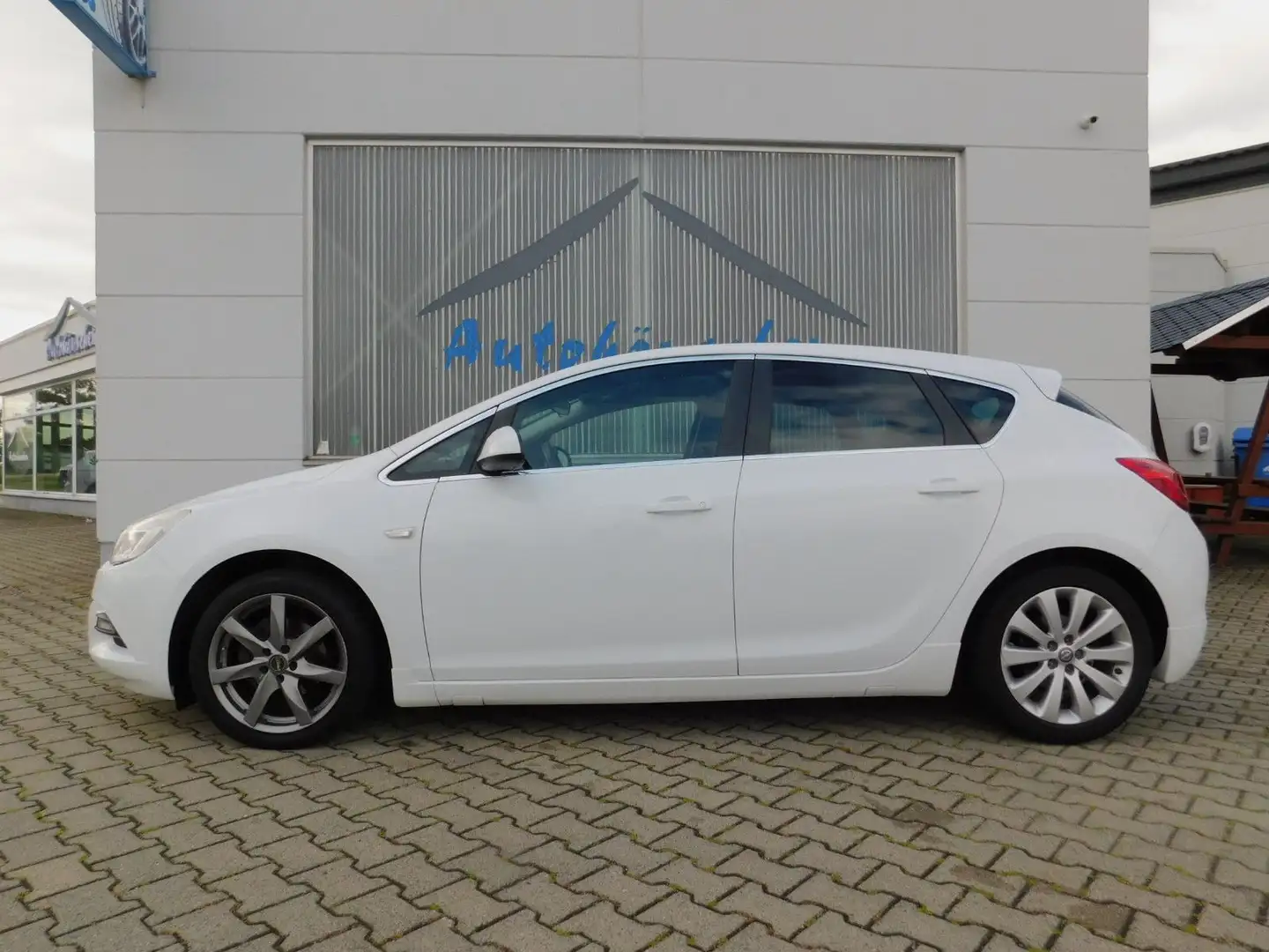 Opel Astra 1.4 Design Edition Klima/LMF/Tempomat/M+S Weiß - 2