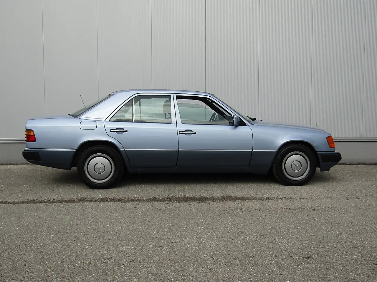 Mercedes-Benz E 200 D Diesel sehr guter Zustand !!, foto 6