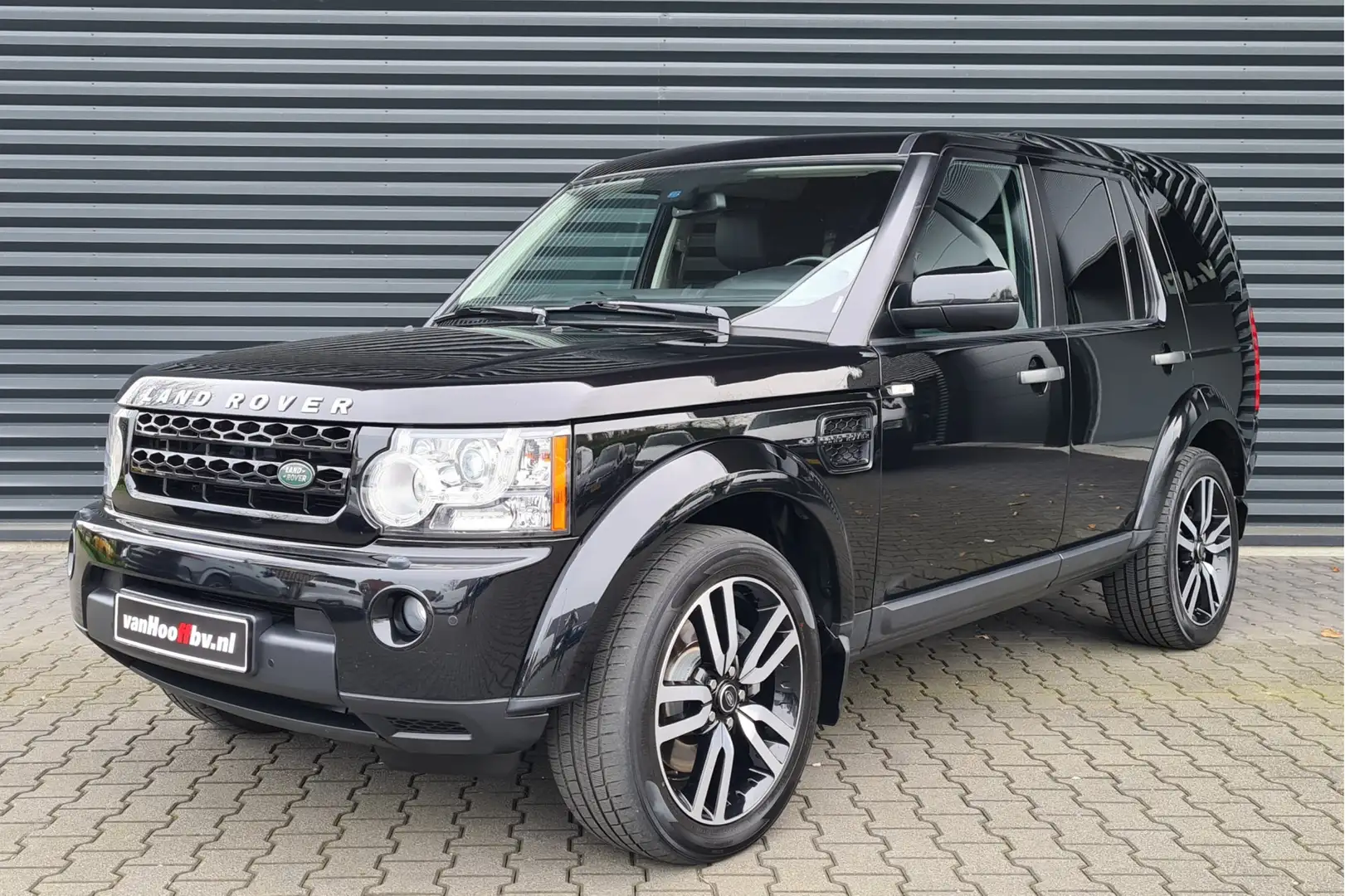 Land Rover Discovery 3.0 SDV6 HSE Commercial 8-traps Schwarz - 1