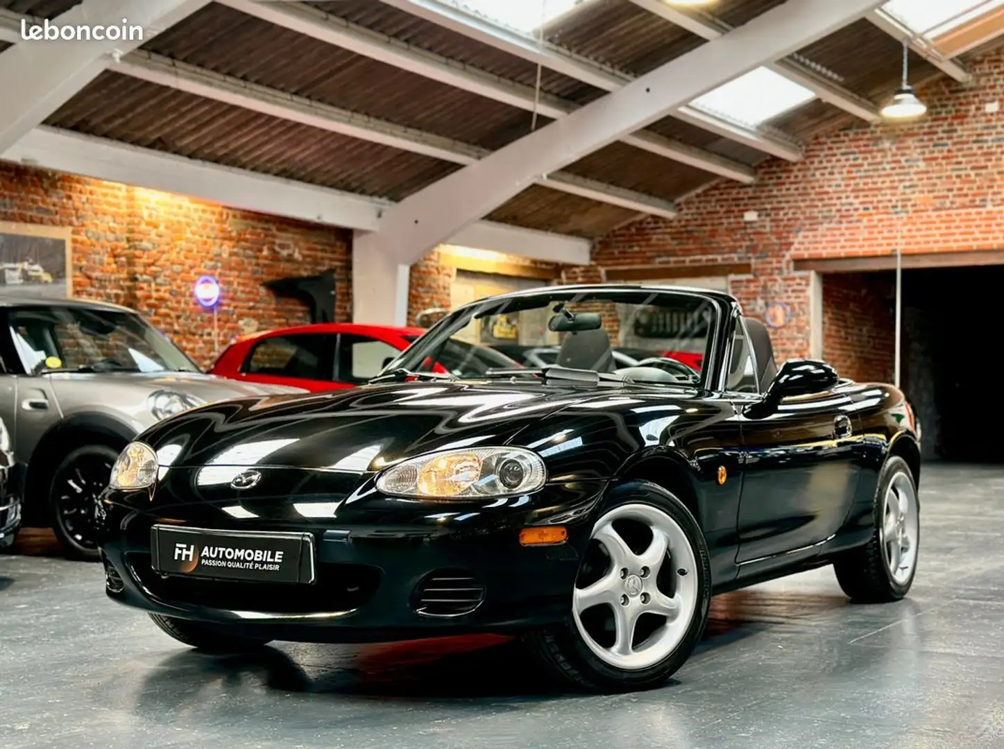 Mazda MX-5 NBFL 1.6L 110 ch 80 220 kms Carnet et historique CT Vierge Superbe état Noir - 1