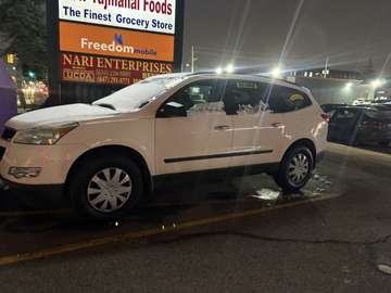 1 OWNER NO ACCIDENTS LOW KMS 8 PASSENGER