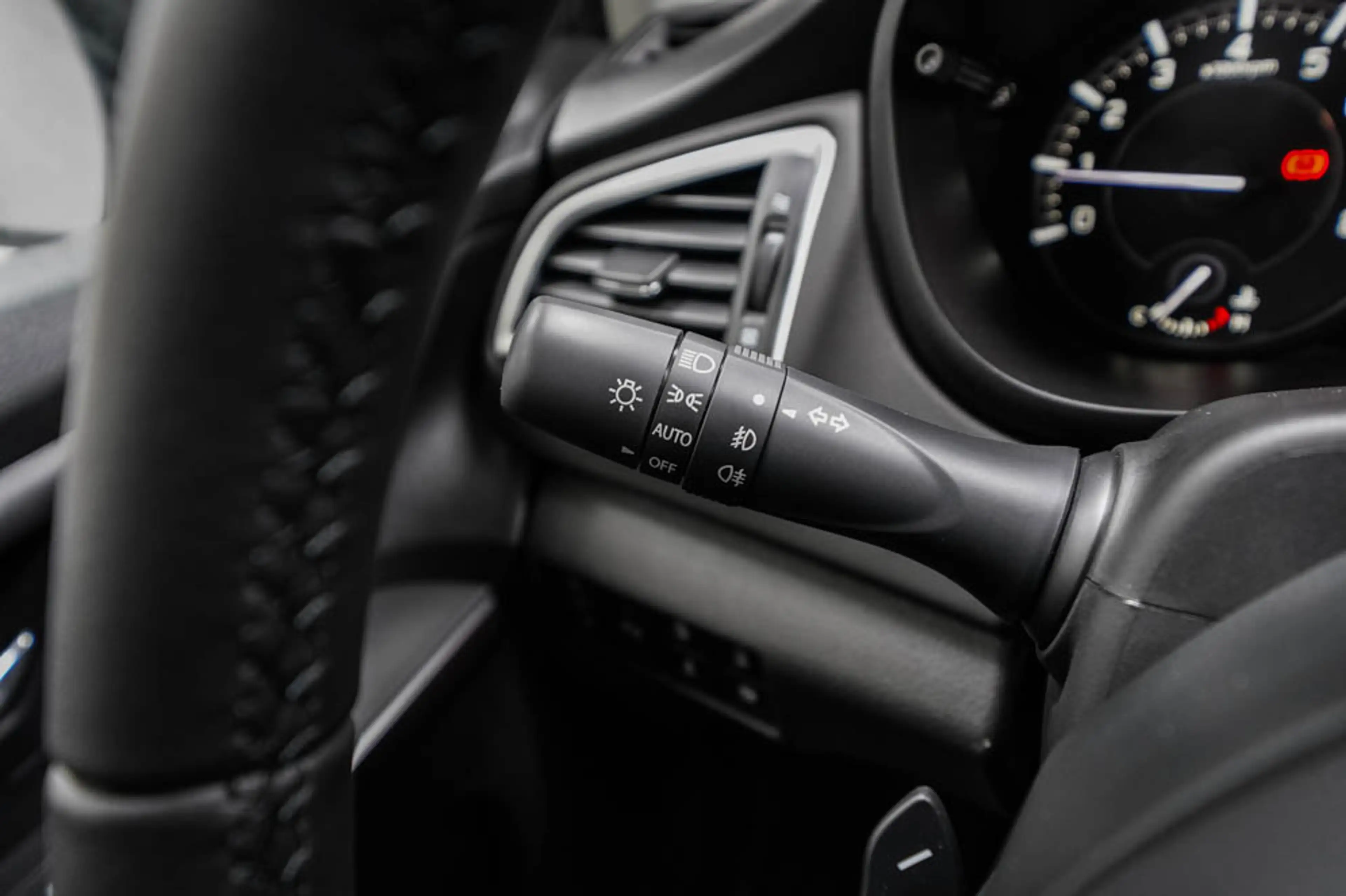 Suzuki S-Cross 1,4 2WD Mild-Hybrid AT GL+ — photo 10