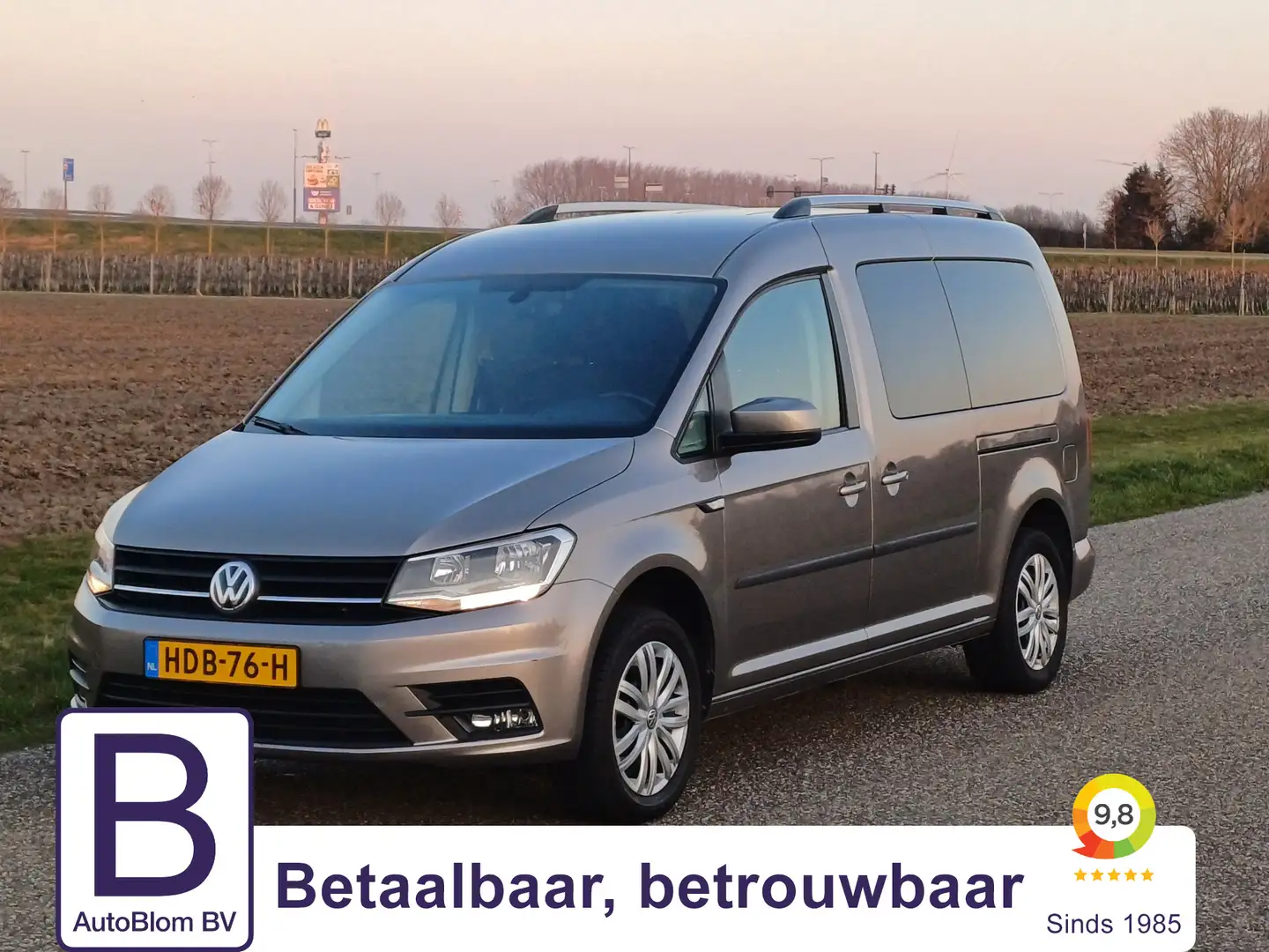 Volkswagen Caddy Maxi 1.4 TSI Trendline 5p /Nette auto!/Navi/Clima/ Bruin - 1