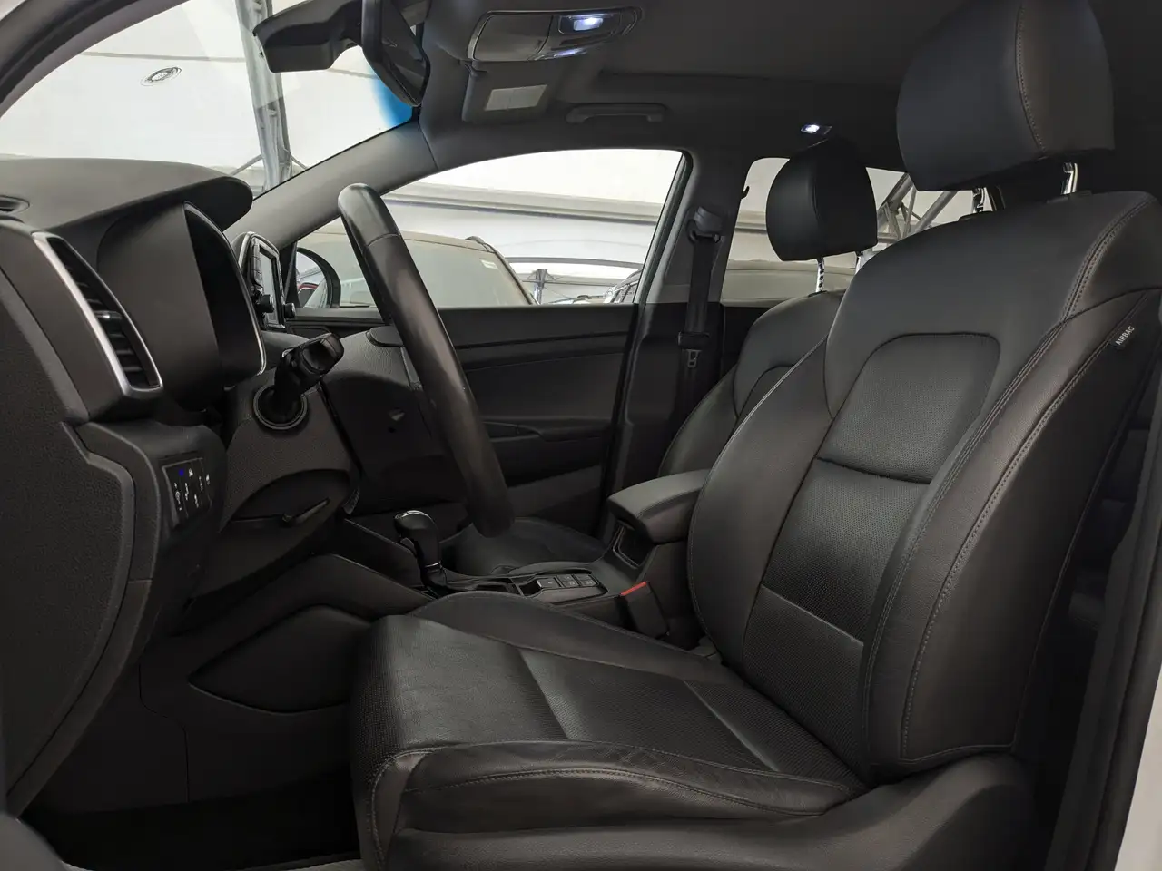 Hyundai TUCSON снимка Hyundai TUCSON