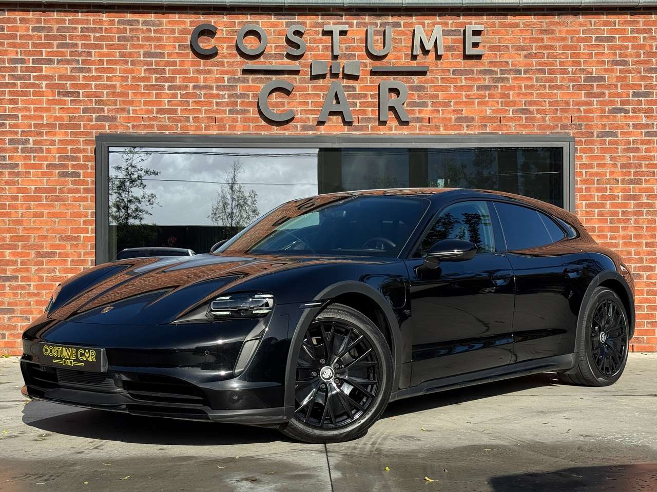 Porsche Taycan 4 Cross Turismo – 5 places – Toit Panoramique