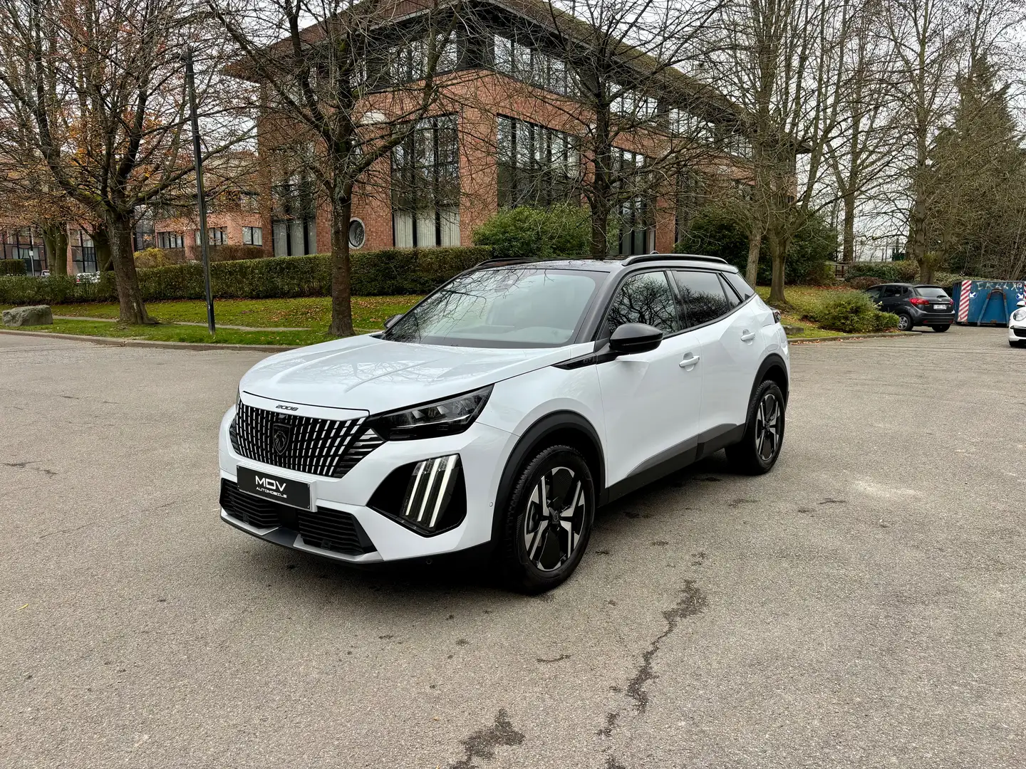 Peugeot 2008 1.2 PureTech GT Led / Navi / Led / Camera 360° Weiß - 2