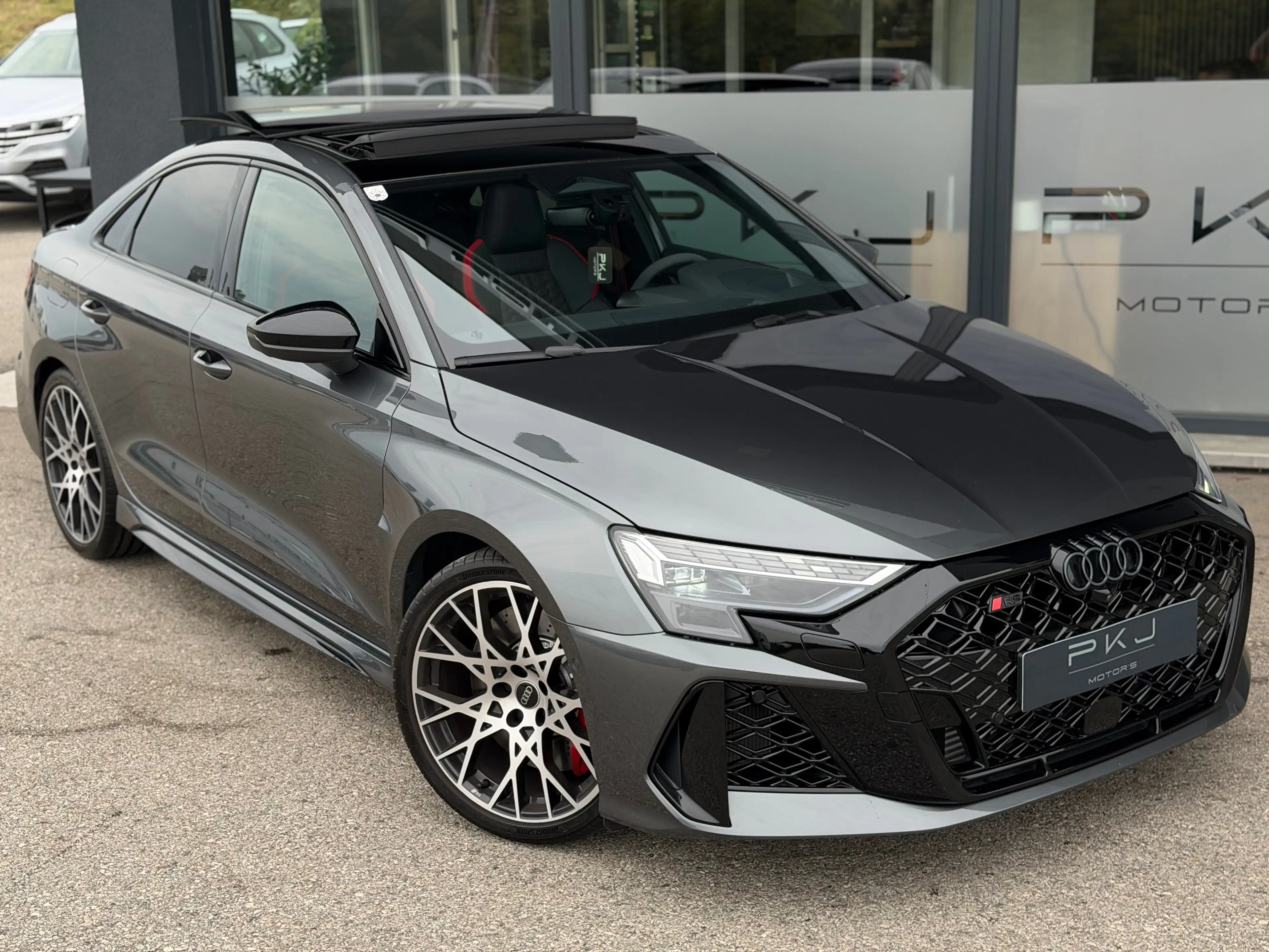 Audi A3 RS3 LIMOUSINE 2.5 TFSI QUATTRO S-TRONIC — photo 4