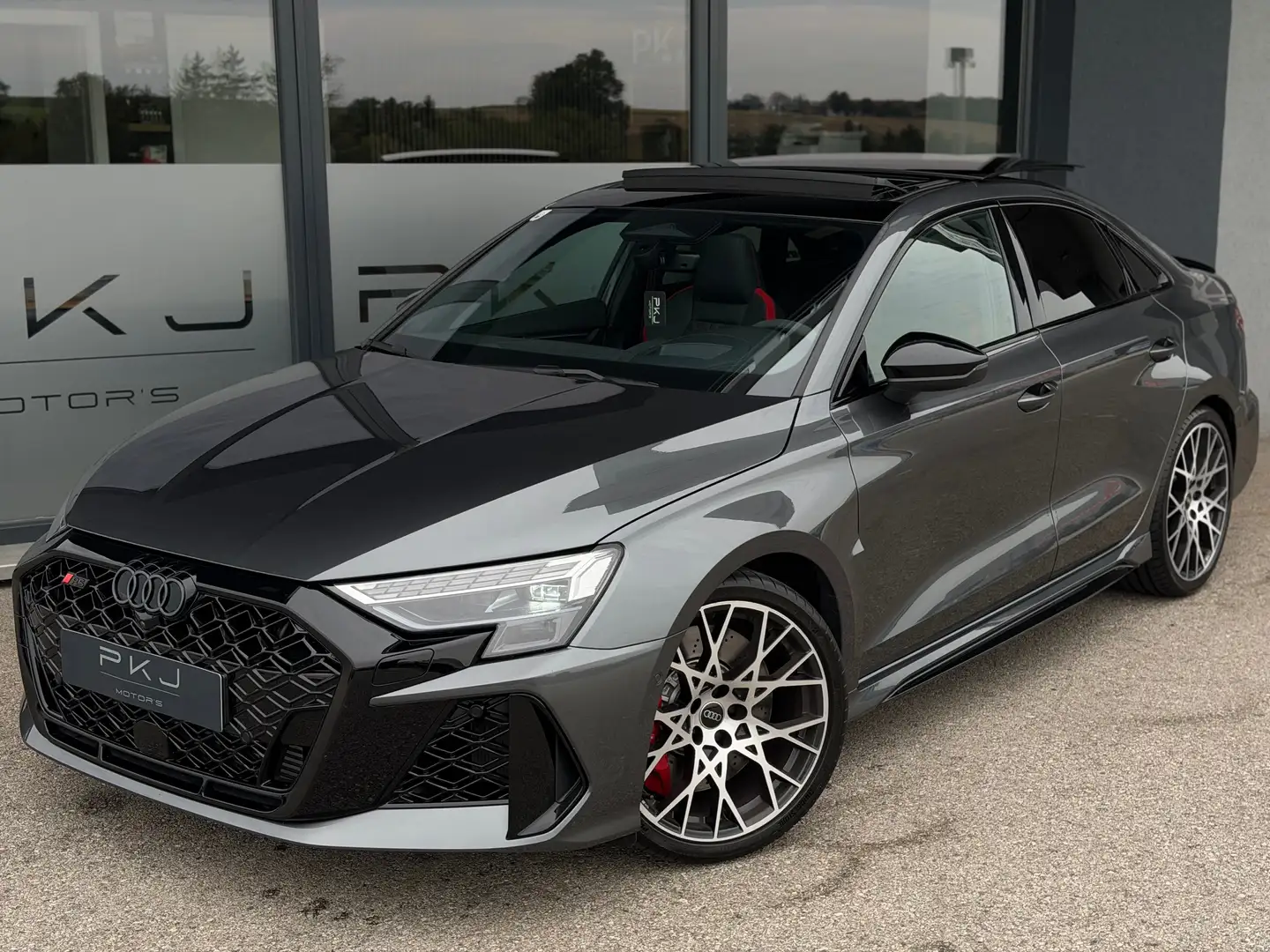 Audi A3 RS3 LIMOUSINE 2.5 TFSI QUATTRO S-TRONIC Grau - 1