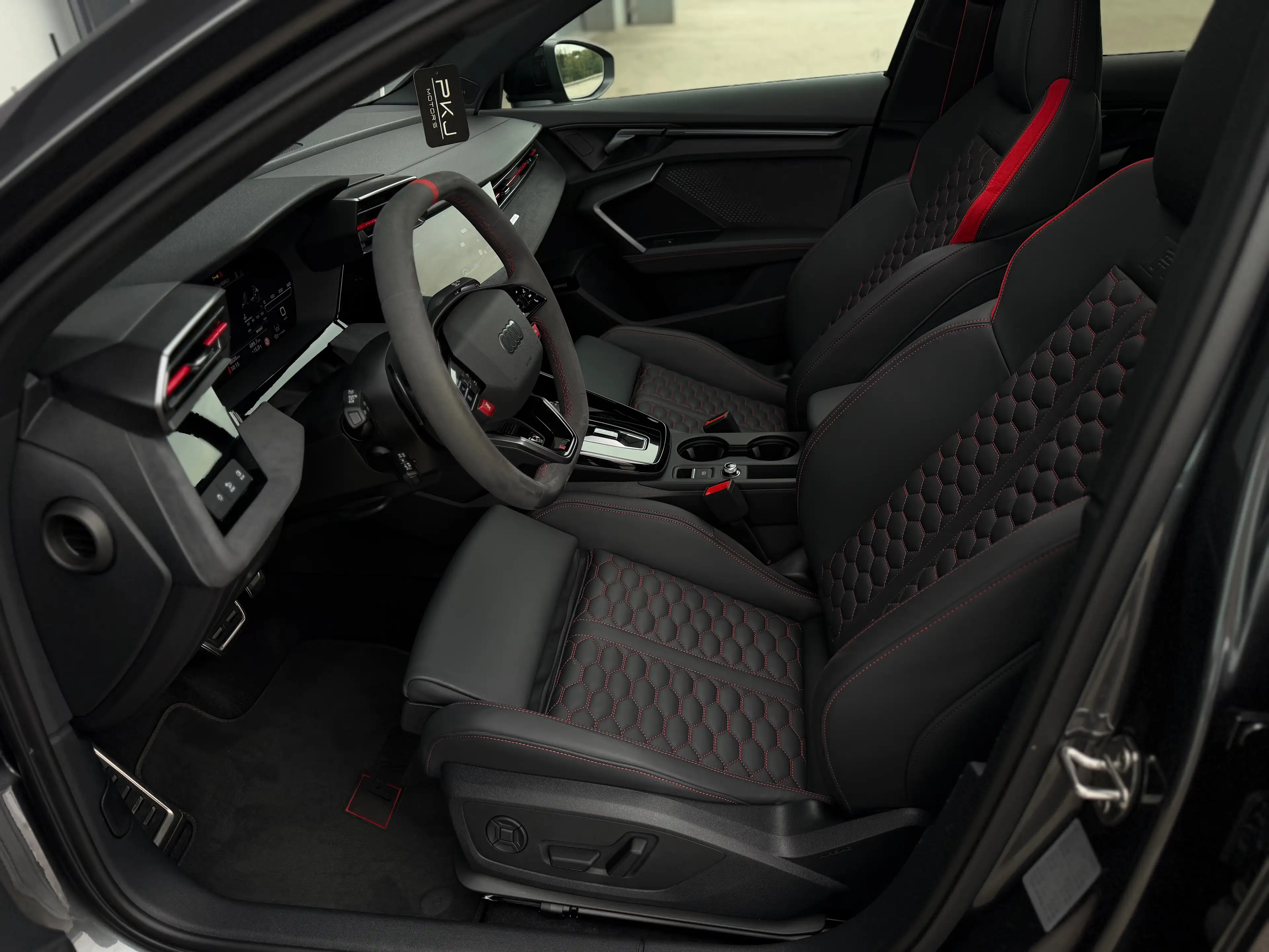Audi A3 RS3 LIMOUSINE 2.5 TFSI QUATTRO S-TRONIC — photo 14