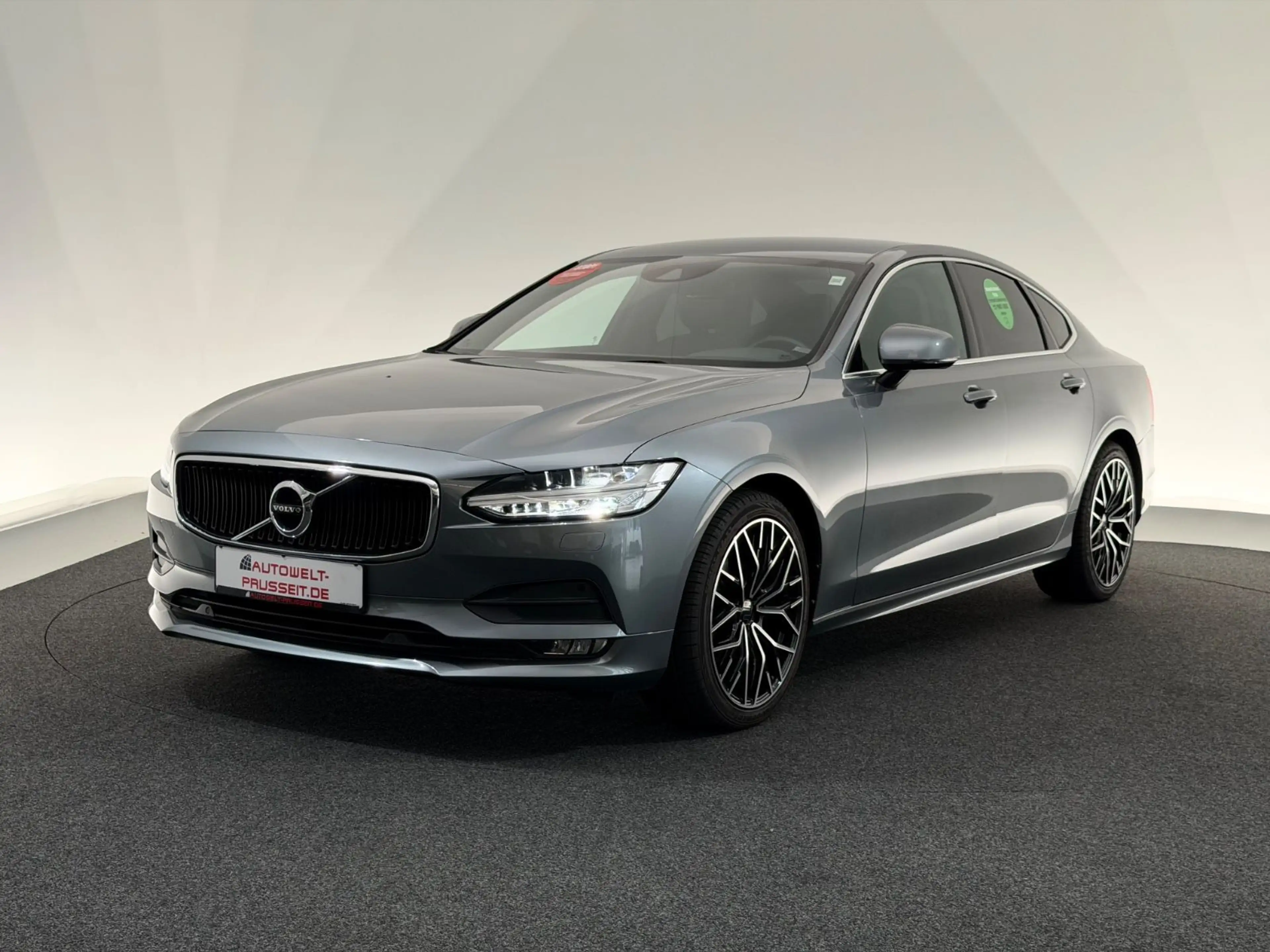Volvo S90 D4 Lim.*MOMENTUM*LED-ACC-HARMAN KARDON-MEMO — photo 3