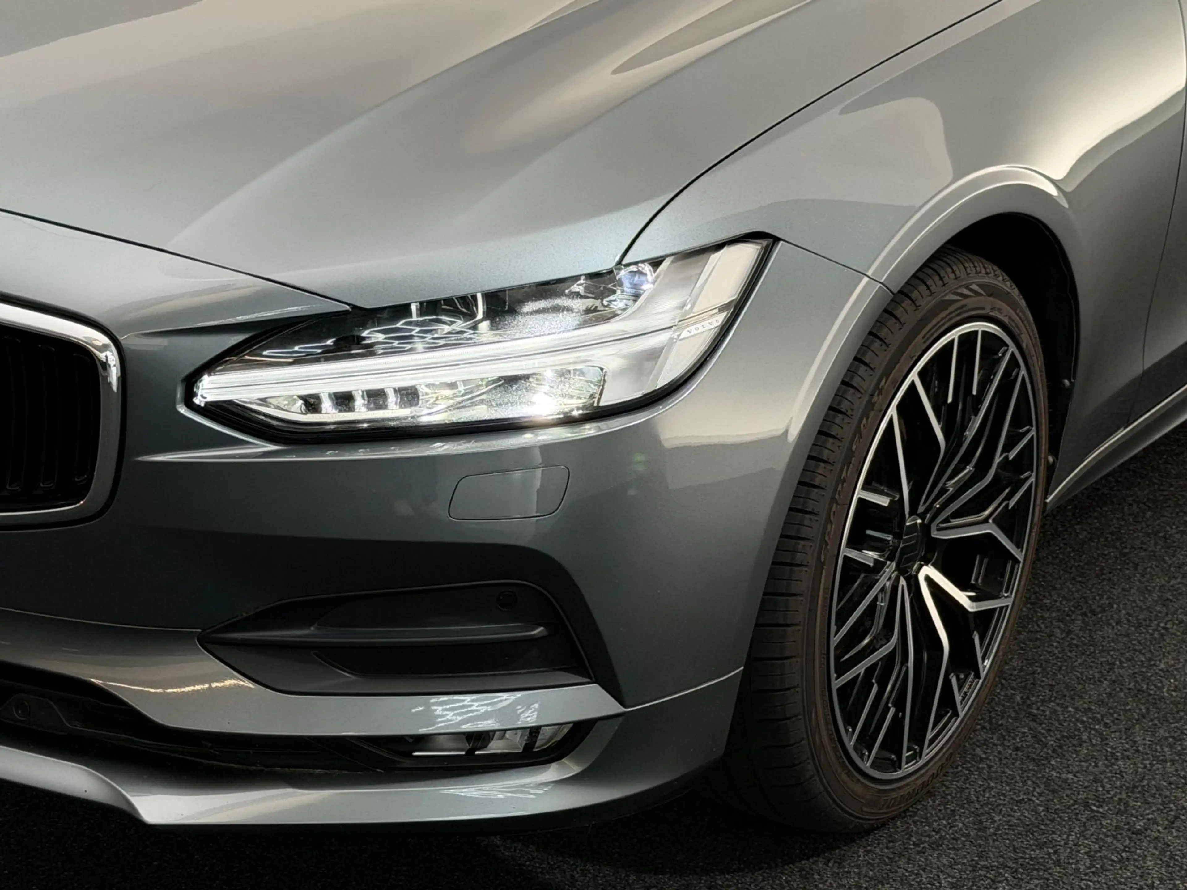 Volvo S90 D4 Lim.*MOMENTUM*LED-ACC-HARMAN KARDON-MEMO — photo 11
