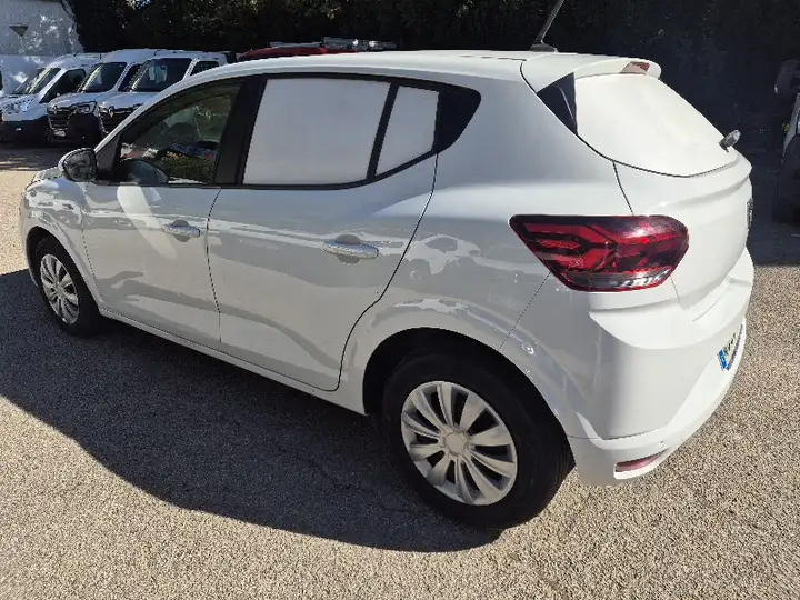 Dacia Sandero 2022, foto 16