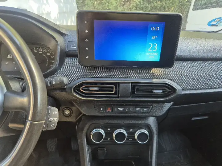 Dacia Sandero 2022, foto 8