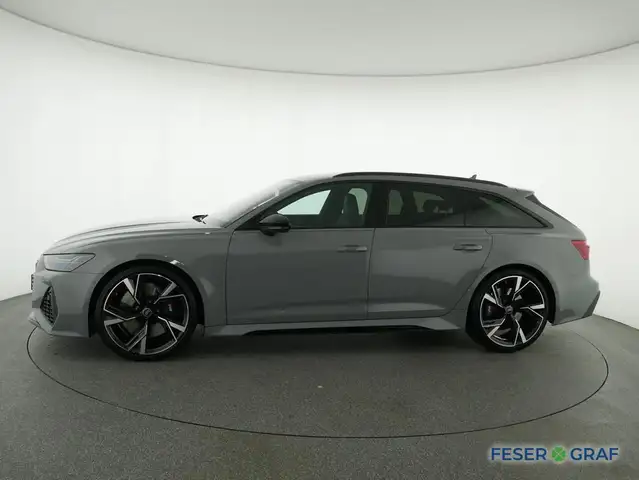 Audi RS6 view 14