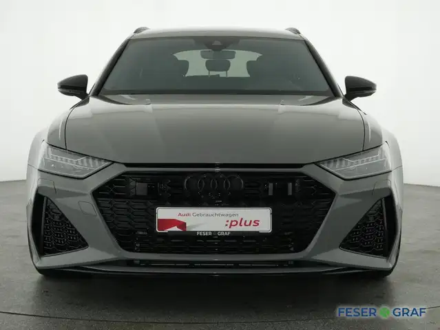 Audi RS6 view 12