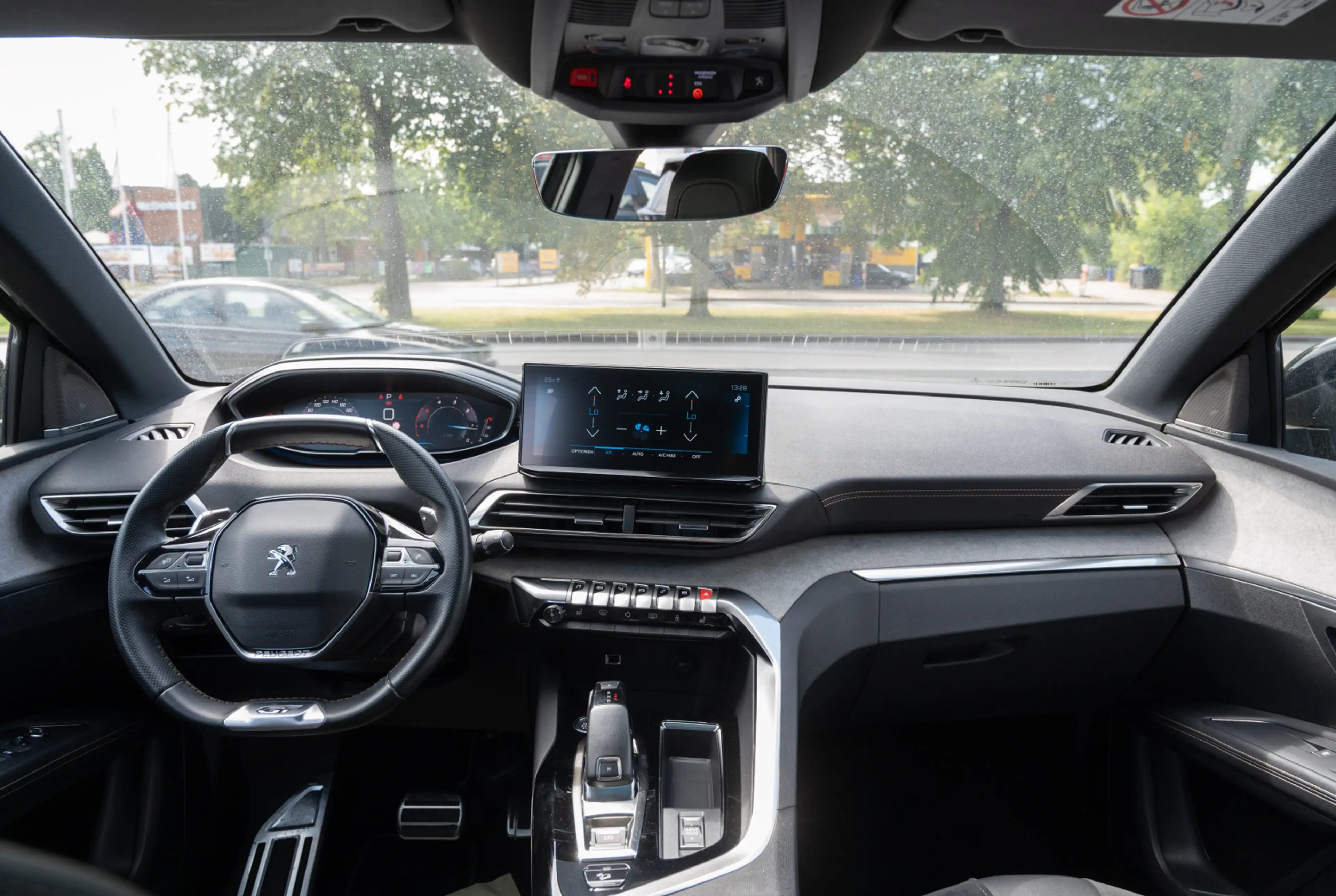 Peugeot 3008 GT 1.2 BlueHDi 130 EAT8 *EASY-PAKET*GRIP-CONTROL-PAKET* — photo 6