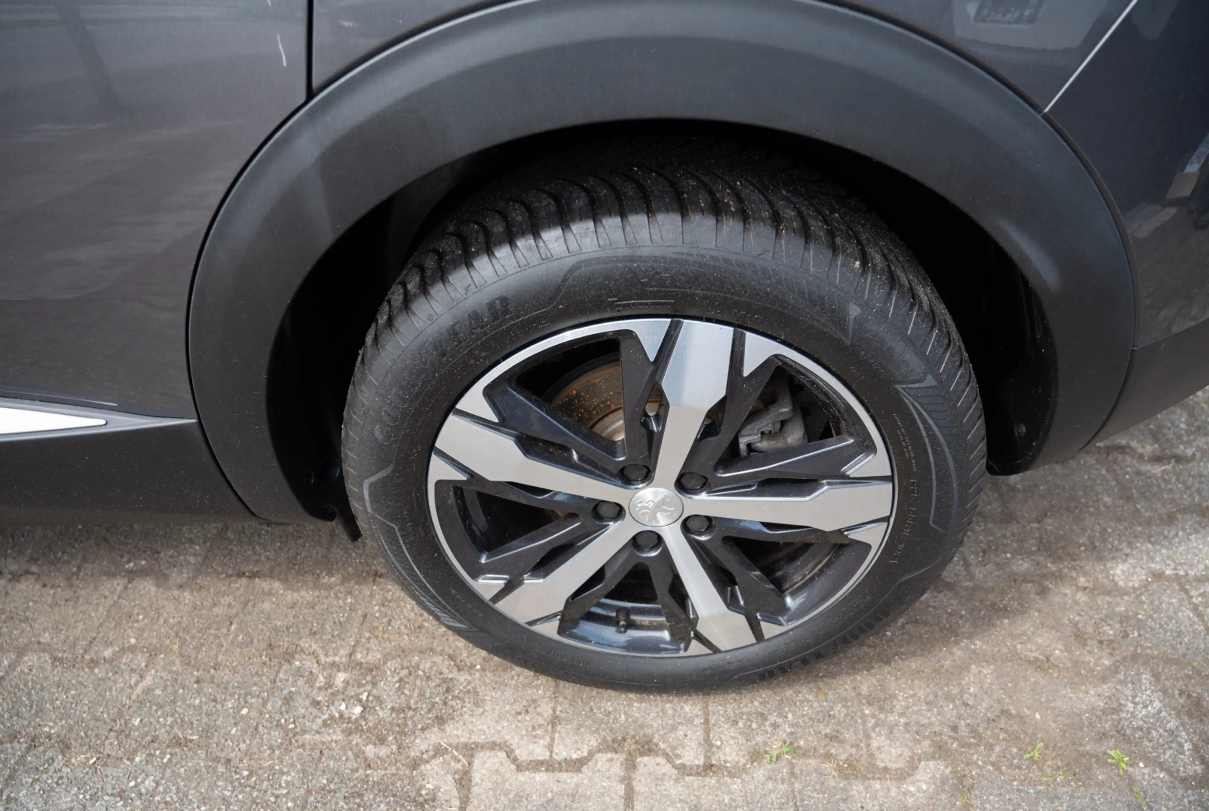 Peugeot 3008 GT 1.2 BlueHDi 130 EAT8 *EASY-PAKET*GRIP-CONTROL-PAKET* — photo 18