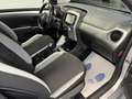 Toyota Aygo 1.0i VVT-i, AIRCO, CAMERA, FAIBLE KM, GARANTIE 1AN Zilver - thumbnail 4