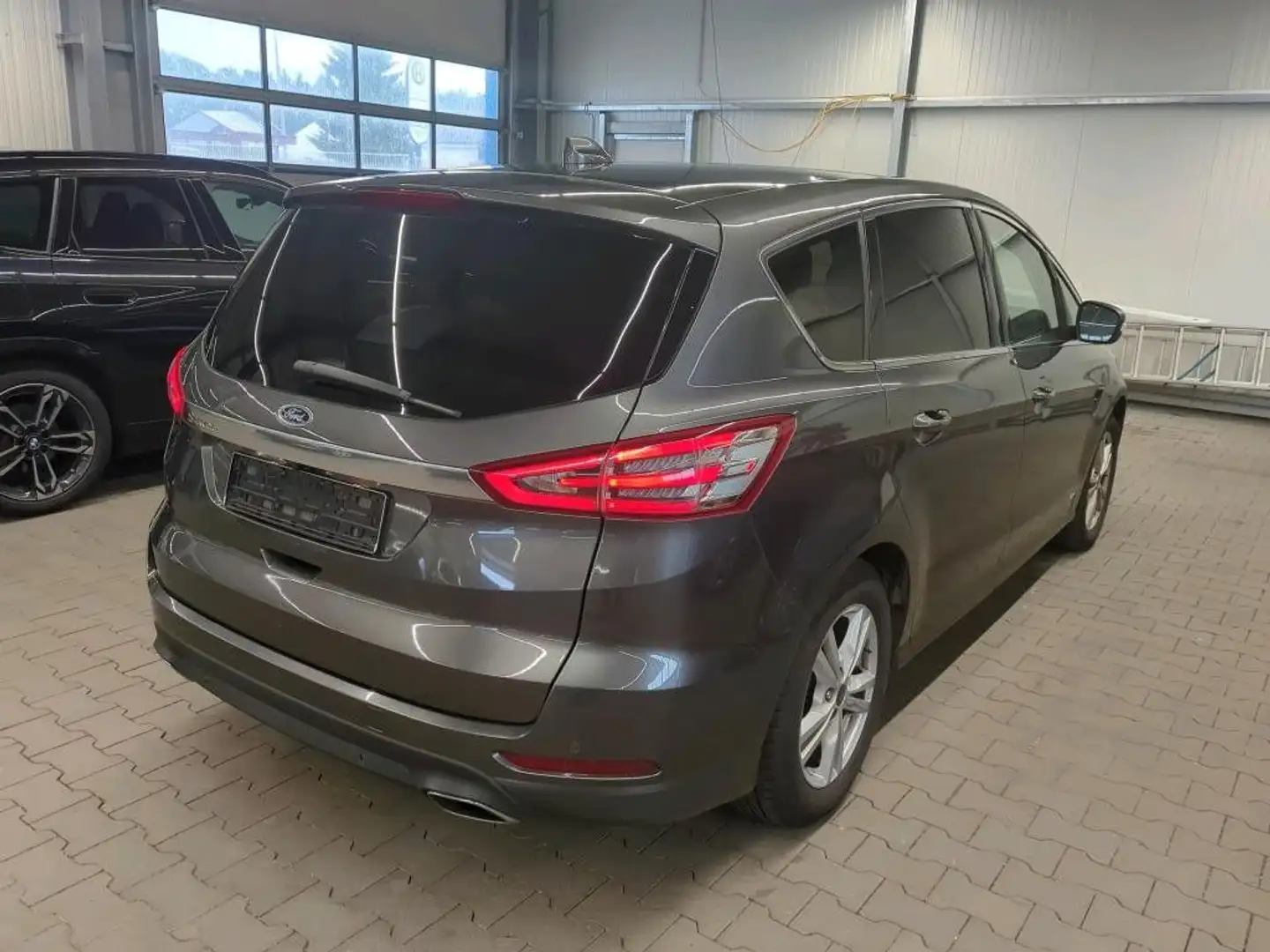 Ford S-Max S-MAX 2.0 Titanium Allrad AHK/PAN-Dach/ST-Heiz. Grau - 2