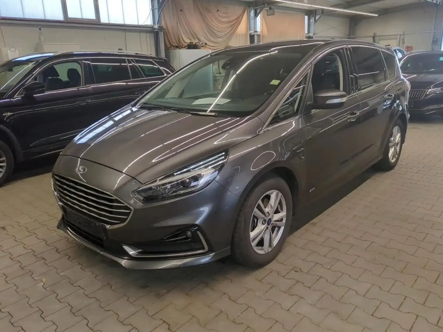 Ford S-Max S-MAX 2.0 Titanium Allrad AHK/PAN-Dach/ST-Heiz. Grau - 1