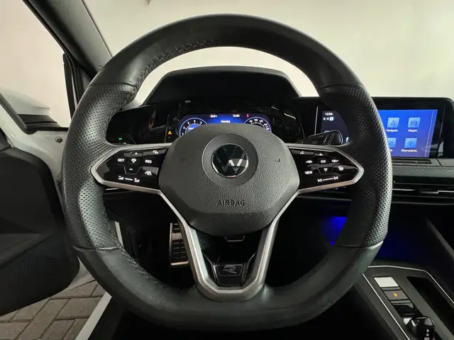 Volkswagen Golf view 14