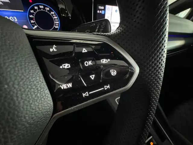 Volkswagen Golf view 13