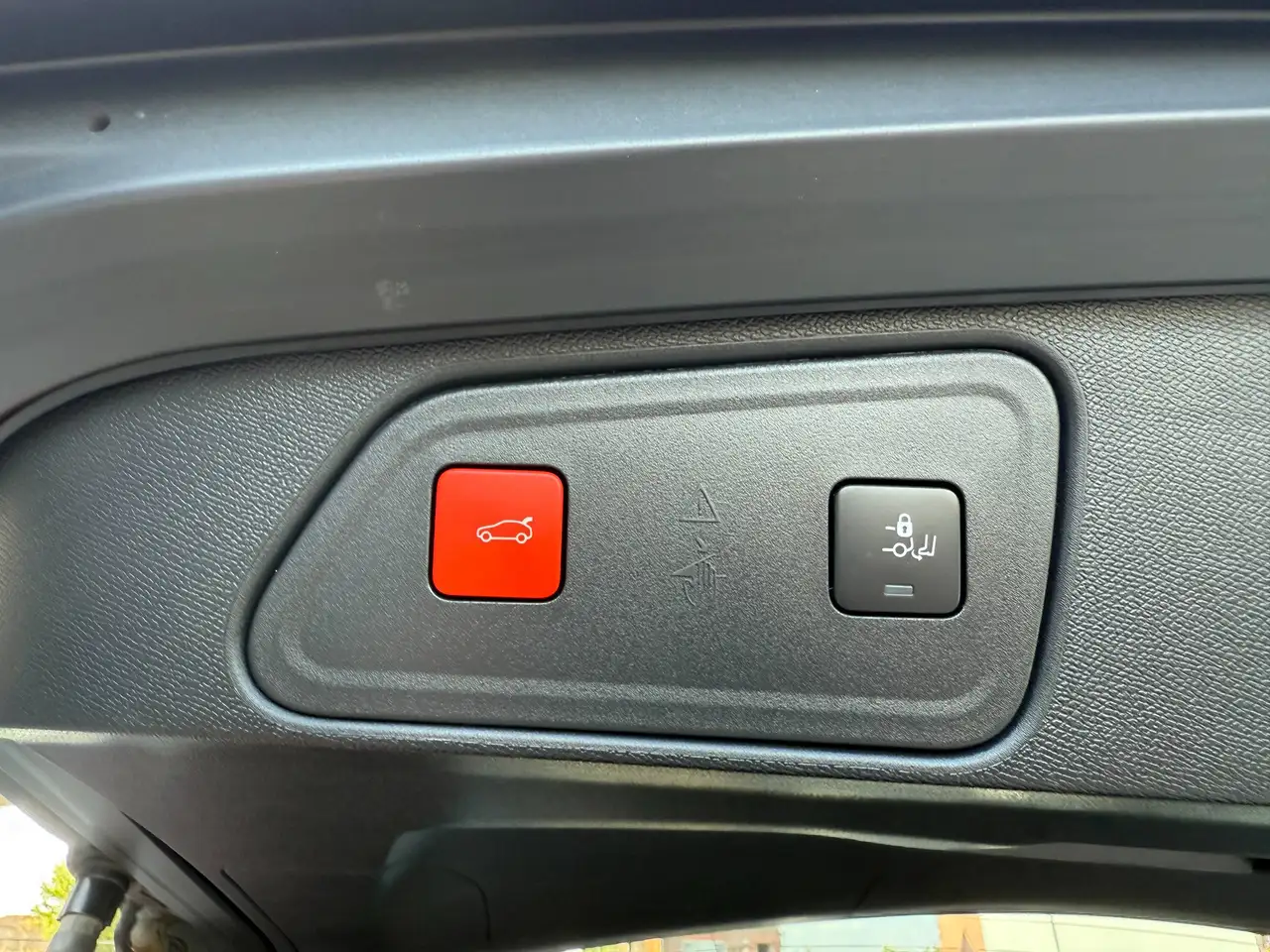 Peugeot 3008 1.2i 130PK NAVIGATIE ZWART LEDER CAMERA CARPLAY FOCAL SOUNDSYSTEEM, миниатюра 15
