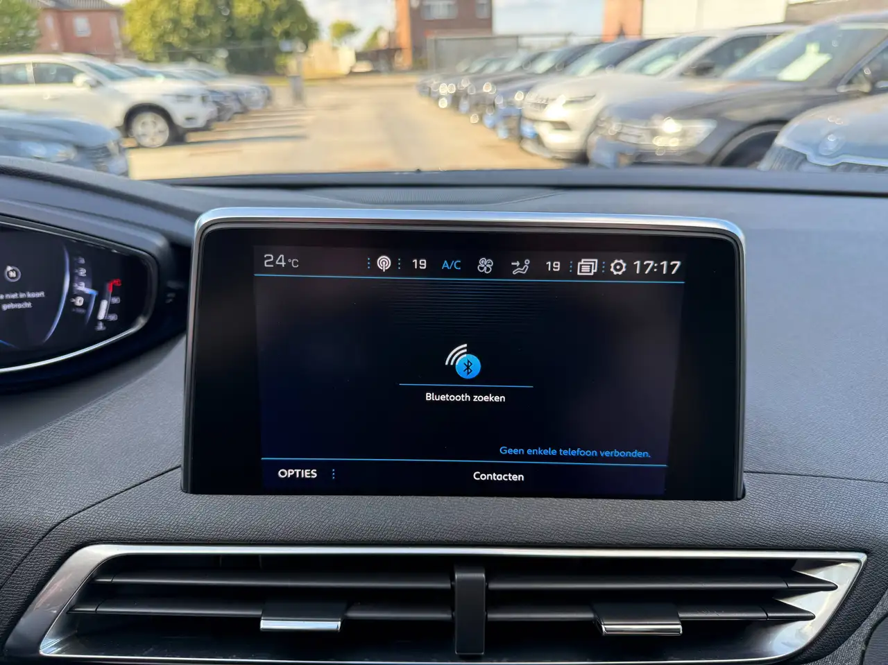 Peugeot 3008 1.2i 130PK NAVIGATIE ZWART LEDER CAMERA CARPLAY FOCAL SOUNDSYSTEEM, миниатюра 27