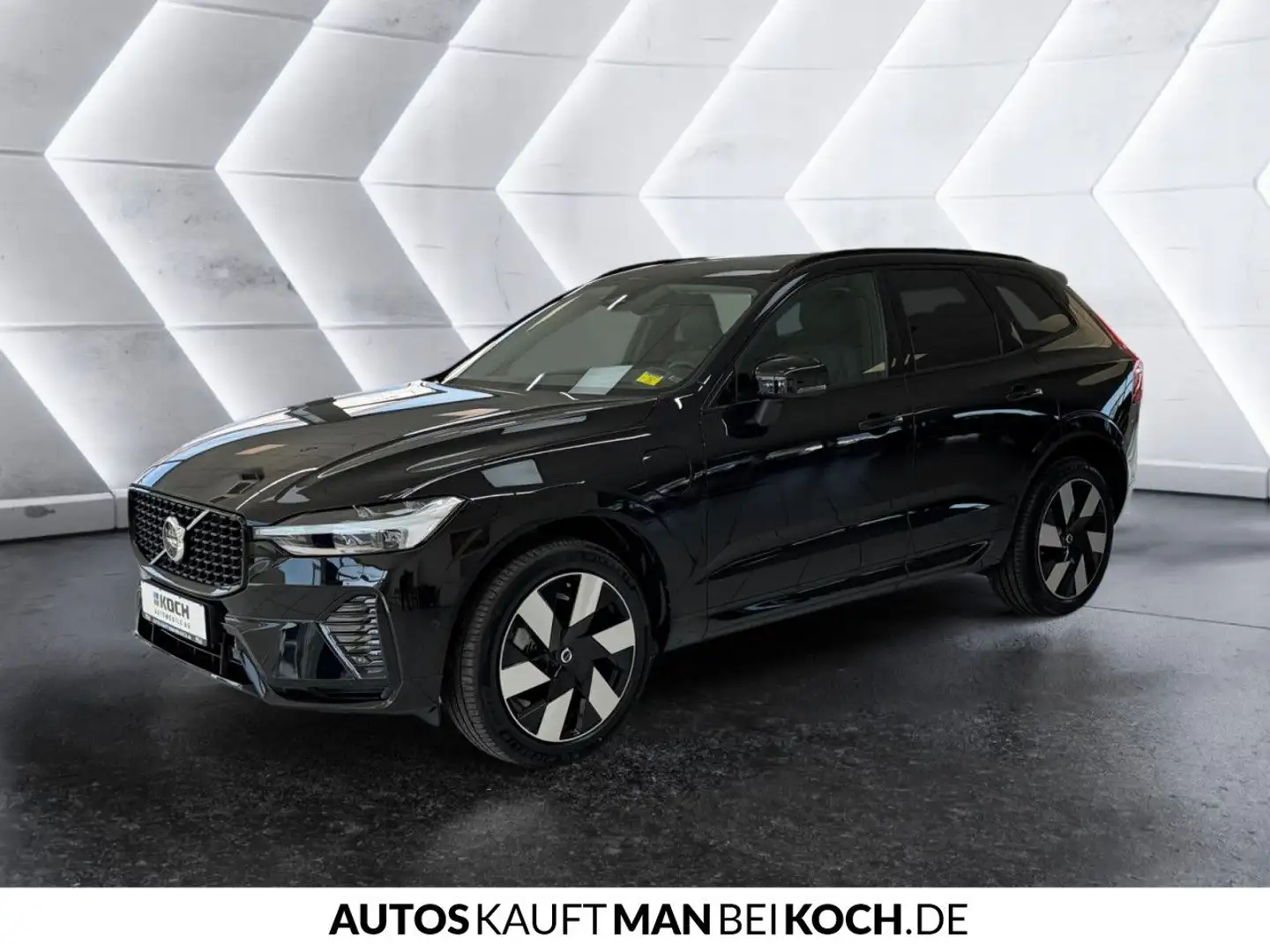 Volvo XC60 T8 Plug-In AWD Ultimate BLIS ACC H/K PANO Schwarz - 2