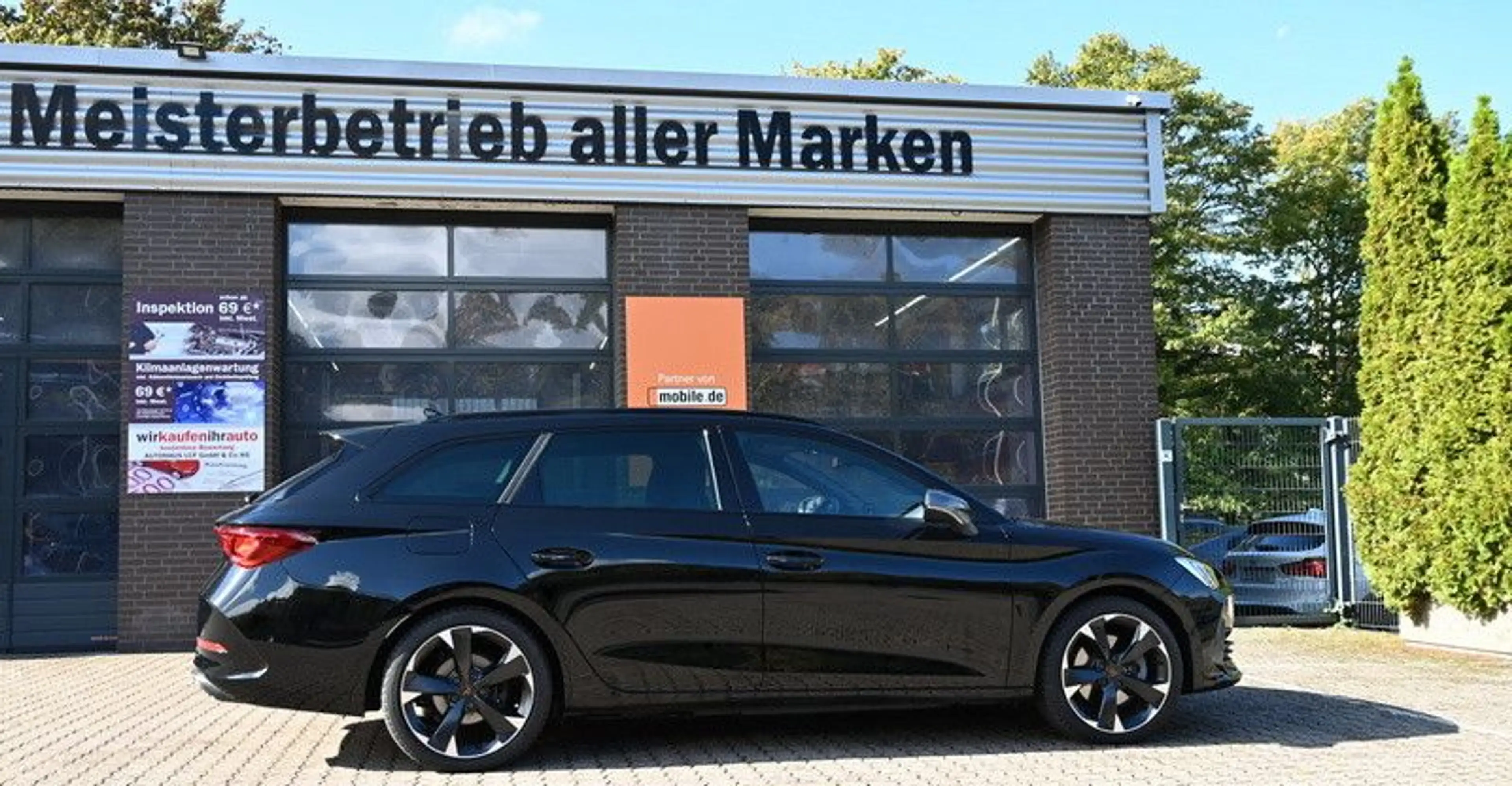 CUPRA Leon Sportstourer e-Hybrid Kamera Navi Leder 1Hd — photo 5