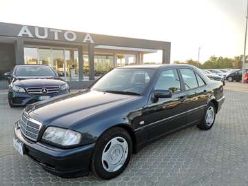 C 250 TD Classic CON GANCIO TRAINO