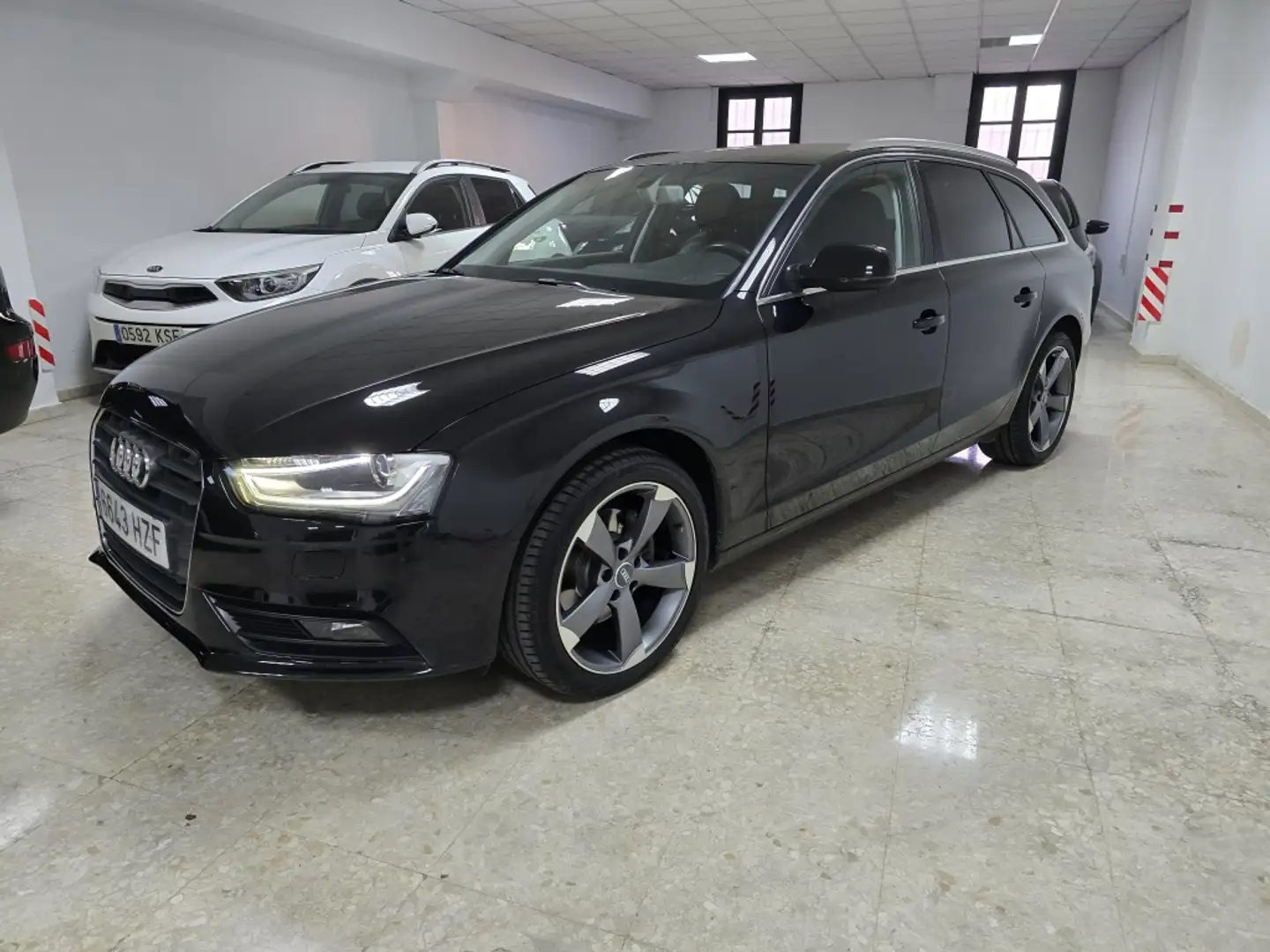 Audi A4 Avant 2.0TDI DPF Advanced ed. Q. 150 Negro - 1