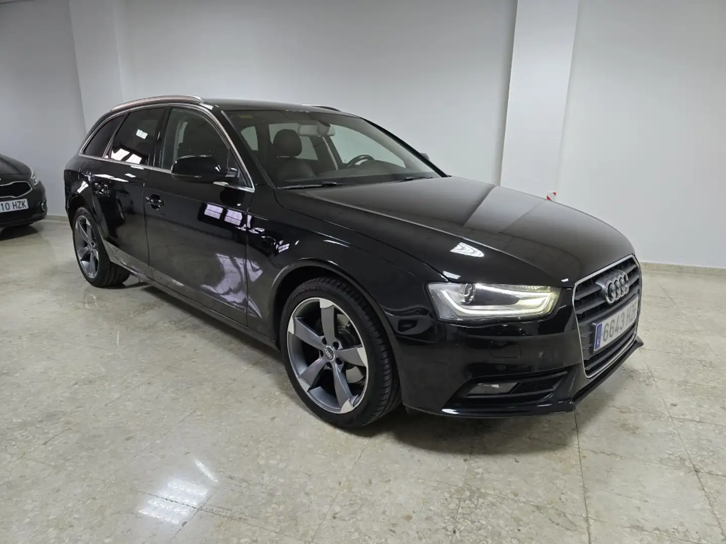 Audi A4 Avant 2.0TDI DPF Advanced ed. Q. 150 Negro - 2